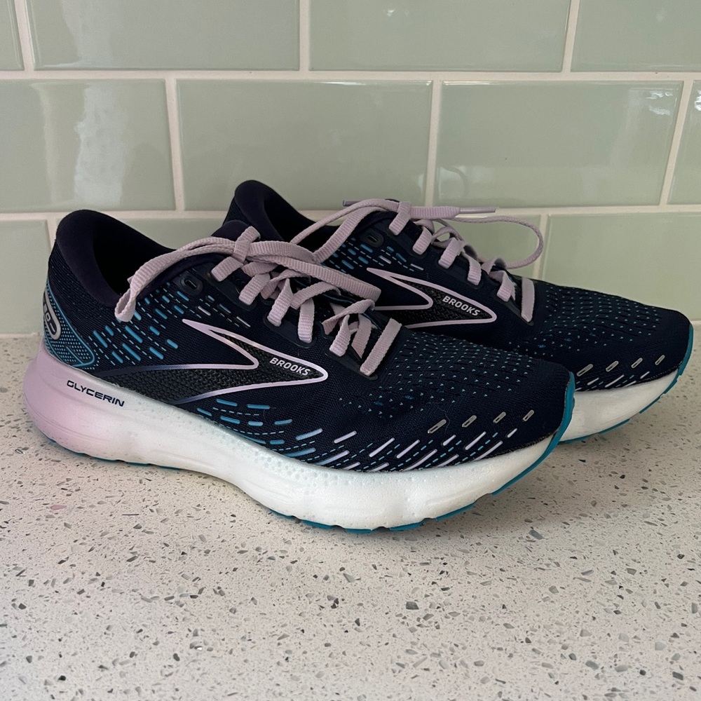 Women’s Brooks Glycerin 20 running shoes size 7.5 wide